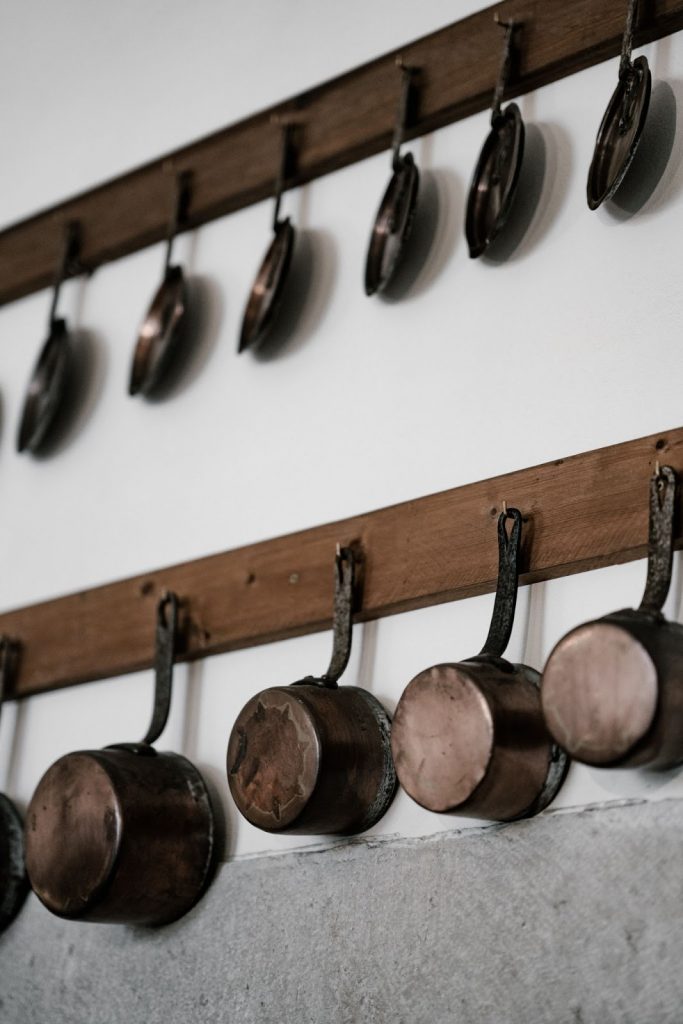 How to Store Your Pots and Pans - Cresleigh Homes